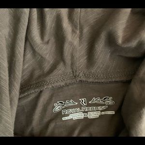Royal Robbins soft cowl next top, button detail on sleeves. XL, NWOT